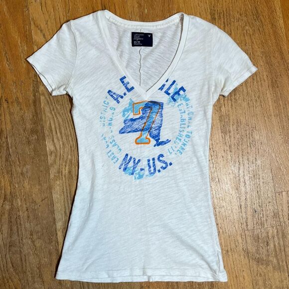 Vintage Y2K White Short Sleeves Form Fitting Graphic Tee V-neck American Eagle - Picture 1 of 6